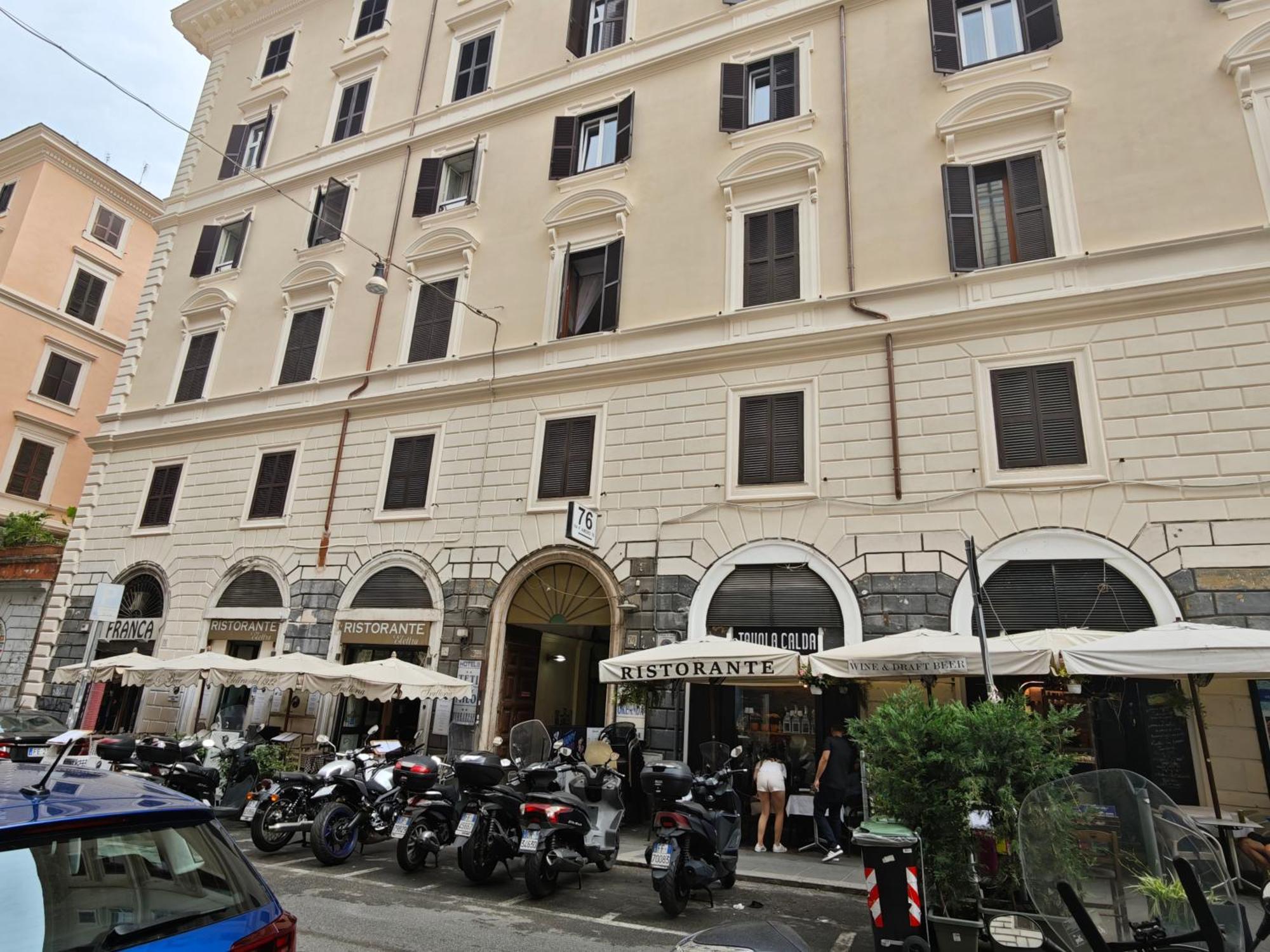 Hotel Milo — Fotos 1